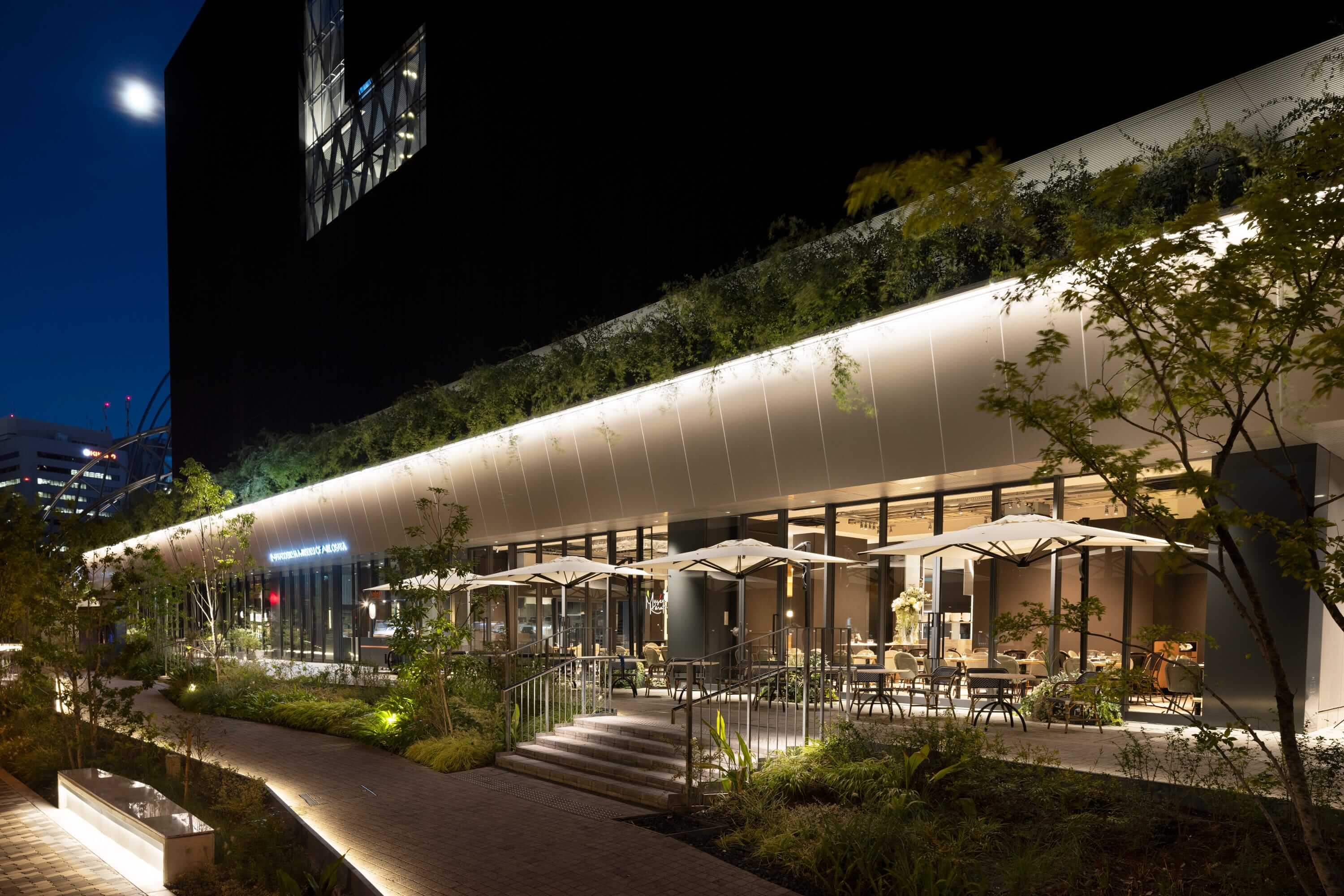 昨年オープンした大阪中之島美術館１階のカフェレストラン「ミュゼカラト」。